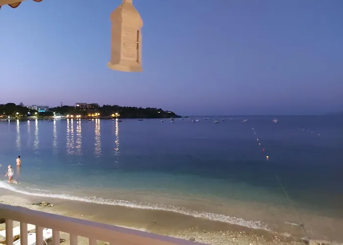 Bloom Villa By The Sea (Adults Only)